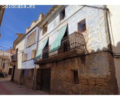 Casa en Venta en Valdeltormo, Teruel