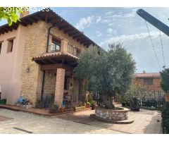 Chalet en Venta en Valjunquera, Teruel