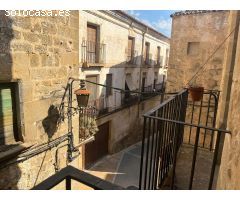 Casa en el casco histórico semireformada