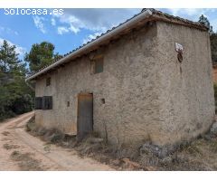 Finca con masía camino a Las Pesqueras