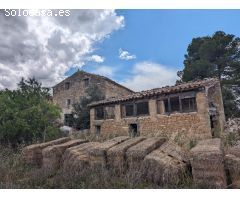 Finca con masía a reformar en Cretas