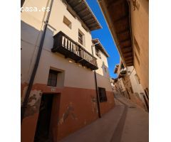 Casa con tejado reformado en Peñarroya de Tastavins