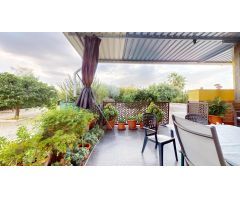 ¿Te gustan las parcelas? ¡Deja que esta casa te sorprenda con todo lo que tiene para ofrecerte!