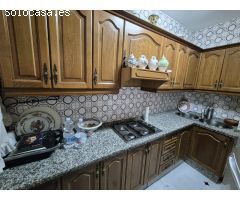 Magnifica vivienda en Zona Judería para poner a su gusto. Cochera opcional !!!