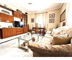 Oportunidad en Encinarejo. Casa de 2 plantas con terraza, 2 trasteros y cochera