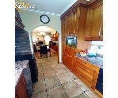 Impresionante propiedad en Boo de Piélagos, gran chalet y nave para varios usos. Finca de 2400 m