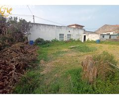 MONTE. Vivienda y negocios en finca urbana junto a la Casona del Judío