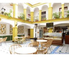 Hostal en el corazón de la Vega del Guadalquivir, Lora Del Río