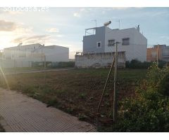 Terreno en calle Clara Campoamor, Cantillana