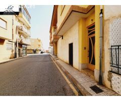 Local lcomercial 100 mt en Los Nietos.