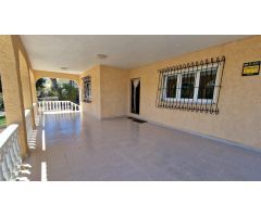 ???? FANTÁSTICO CHALET INDEPENDIENTE EN LOS BALCONES – TORREVIEJA