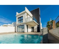 Villa de Lujo en Venta en San Miguel de Salinas, Alicante