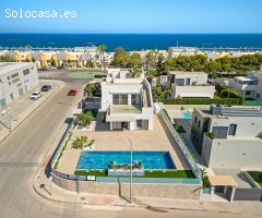 Villa en Venta en Orihuela Costa, Alicante
