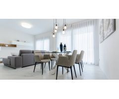 Villa de Lujo en Venta en San Miguel de Salinas, Alicante