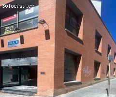 Espectacular Local esquinero