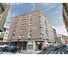INTERESANTE LOCAL JUNTO A AVENIDA DE MADRID