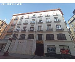 Local comercial con distintas posibilidades de división, renta mensual desde 1.000 €.