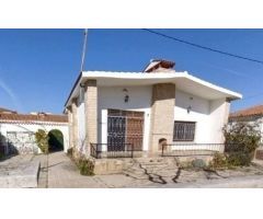 CHALET EN LA PLAYA  DE CUNIT