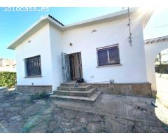 CHALET EN LA PLAYA  DE CUNIT