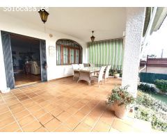 Chalet independiente de lujo en la exclusiva zona de Calafell, con vistas panorámicas al mar