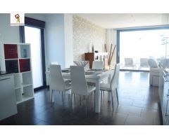 MAGNIFICA VILLA EN EL PUEBLO DE BENISSA CON PISCINA PRIVADA E IMPRESIONANTES VISTAS.