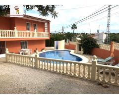 FASCINANTE VILLA CON PISCINA EN CALPE