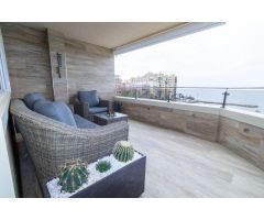Ático único en Playa del Cura con 2 dormitorios y vistas panorámicas al mar