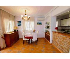 Villa de 3 dormitorios y 2 baños, zona Villamartin