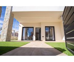 Apartamentos de 2 o 3 dormitorios, 2 baños, piscina comunitaria en zona Pilar de La Horadada