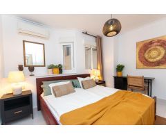 Apartamento con 2 dormitorios y 2 baños total reformado en centro de Torrevieja