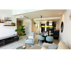 Villas semi-adosadas con piscina privada y garaje, 3 dormitorios y 2 baños,  campo de golf, La Finca
