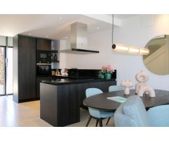 Villas semi-adosadas con piscina privada y garaje, 3 dormitorios y 2 baños,  campo de golf, La Finca