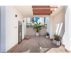 Villas de 3 dormitorios  y 3 baños con piscina, zona Los Montesinos