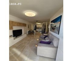 Bungalow en planta baja con 2 dormitorios y 2 baños, zona Lomas de Cabo Roig.