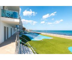 Apartamento con 2 dormitorios, 2 baños, piscina comunitaria en zona de La Manga