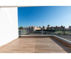 Apartamento con 2 dormitorios, 2 baños, piscina comunitaria,garaje y trastero en zona de Punta Prima