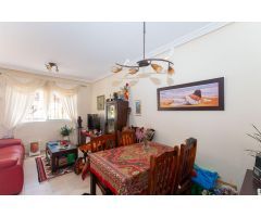 Adosado con 2 dormitorios y 2 baños, con piscinas comunitaria en zona Villamartin (Orihuela Costa)