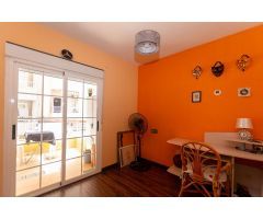 Apartamento con 3 dormitorios, 2 baños en el centro de Torrevieja