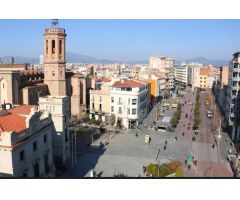 EDIFICO EMBLEMÁTICO, CÉNTRICO, A DOS MINUTOS DEL AYUNTAMIENTO