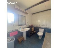 EN VENTA CHALET EN LLÍRIA. PARA ENTRAR A VIVIR.
