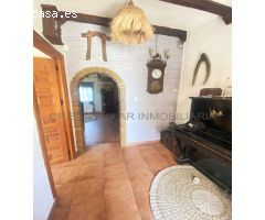 EN VENTA CHALET EN LLÍRIA. PARA ENTRAR A VIVIR.