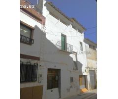 PARA REFORMAR: CASA DE PUEBLO EN VILLAR DEL ARZOBISPO