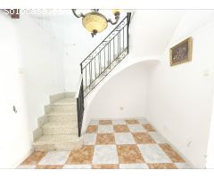 CASA DE PUEBLO EN ALAMEDA