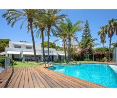 Espectacular villa de estilo contemporáneo con Vistas al Mar únicas