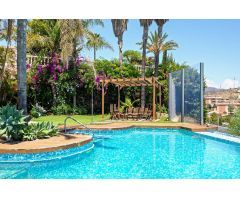 Espectacular villa de estilo contemporáneo con Vistas al Mar únicas
