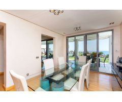 Espectacular villa de estilo contemporáneo con Vistas al Mar únicas
