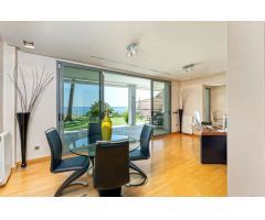 Espectacular villa de estilo contemporáneo con Vistas al Mar únicas