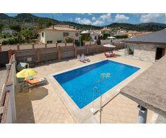 Villa con dos viviendas independientes