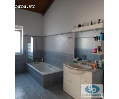 Villa con dos viviendas independientes