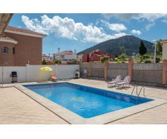 Villa con dos viviendas independientes